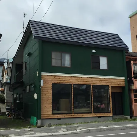 Motomachi House X Cafe Hotel